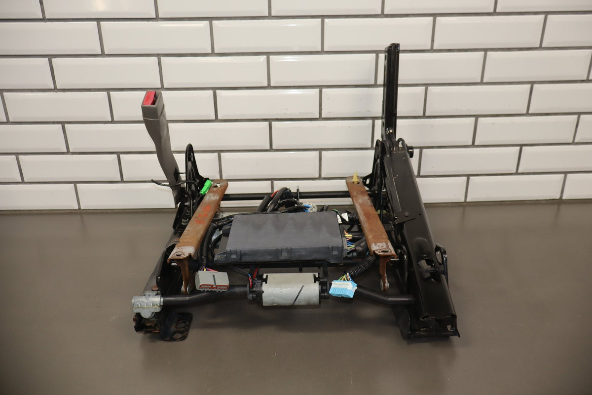03-07 Chevrolet Silverado 2500HD GMT800 Driver Power Seat Track Assembly