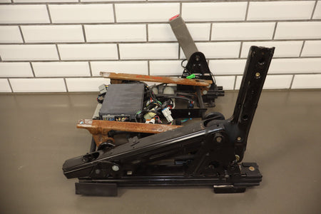 03-07 Chevrolet Silverado 2500HD GMT800 Driver Power Seat Track Assembly