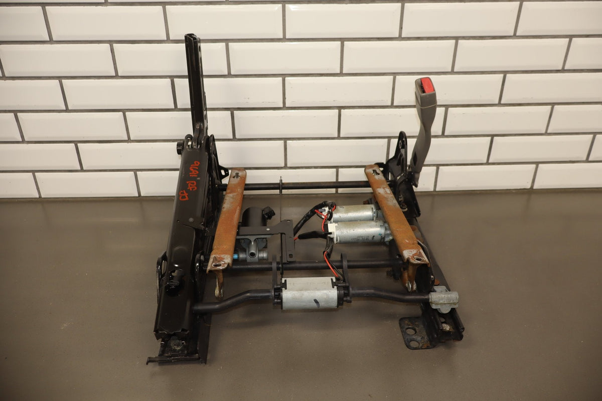 03-07 Chevrolet Silverado 2500HD GMT800 Passenger Power Seat Track Assembly