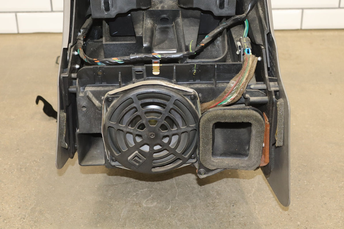 03-07 Chevrolet Silverado/Sierra 2500HD Center Console Medium Gray GMT800