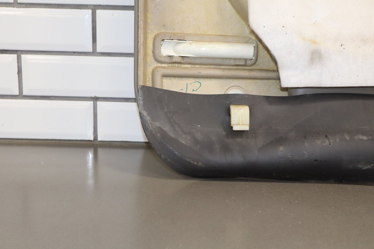 03-07 Chevy GMC Sierra Silverado GMT800 Right Front Door Trim Panel Pewter 92