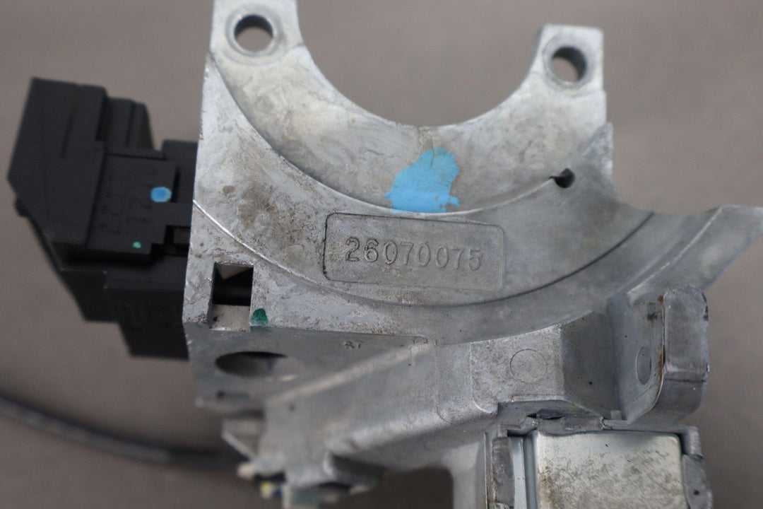 03 - 07 Chevy Silverado GMT800 OEM Ignition Switch with Key Tested