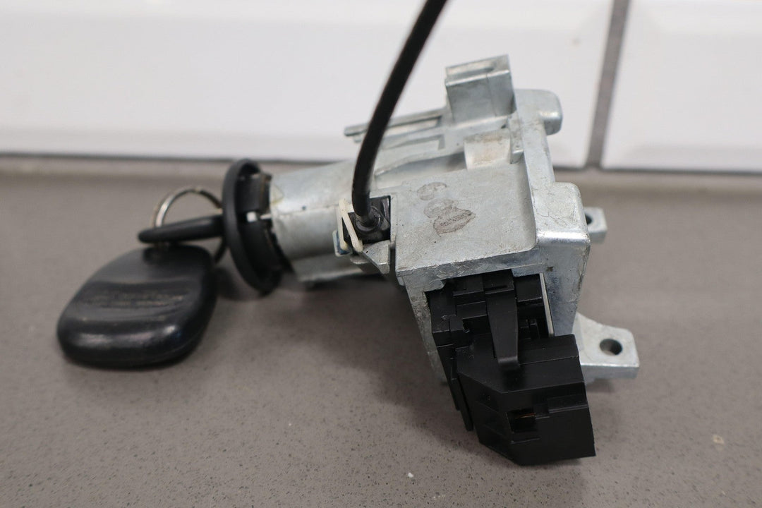 03 - 07 Chevy Silverado GMT800 OEM Ignition Switch with Key Tested