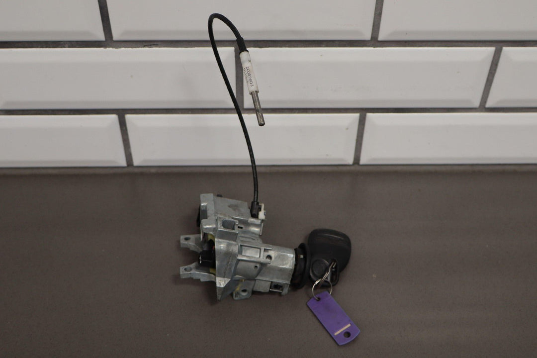 03 - 07 Chevy Silverado GMT800 OEM Ignition Switch with Key Tested
