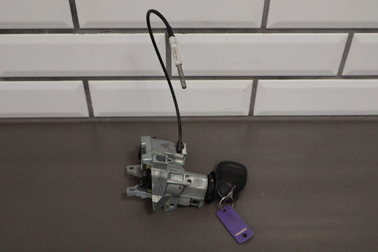 03 - 07 Chevy Silverado GMT800 OEM Ignition Switch with Key Tested
