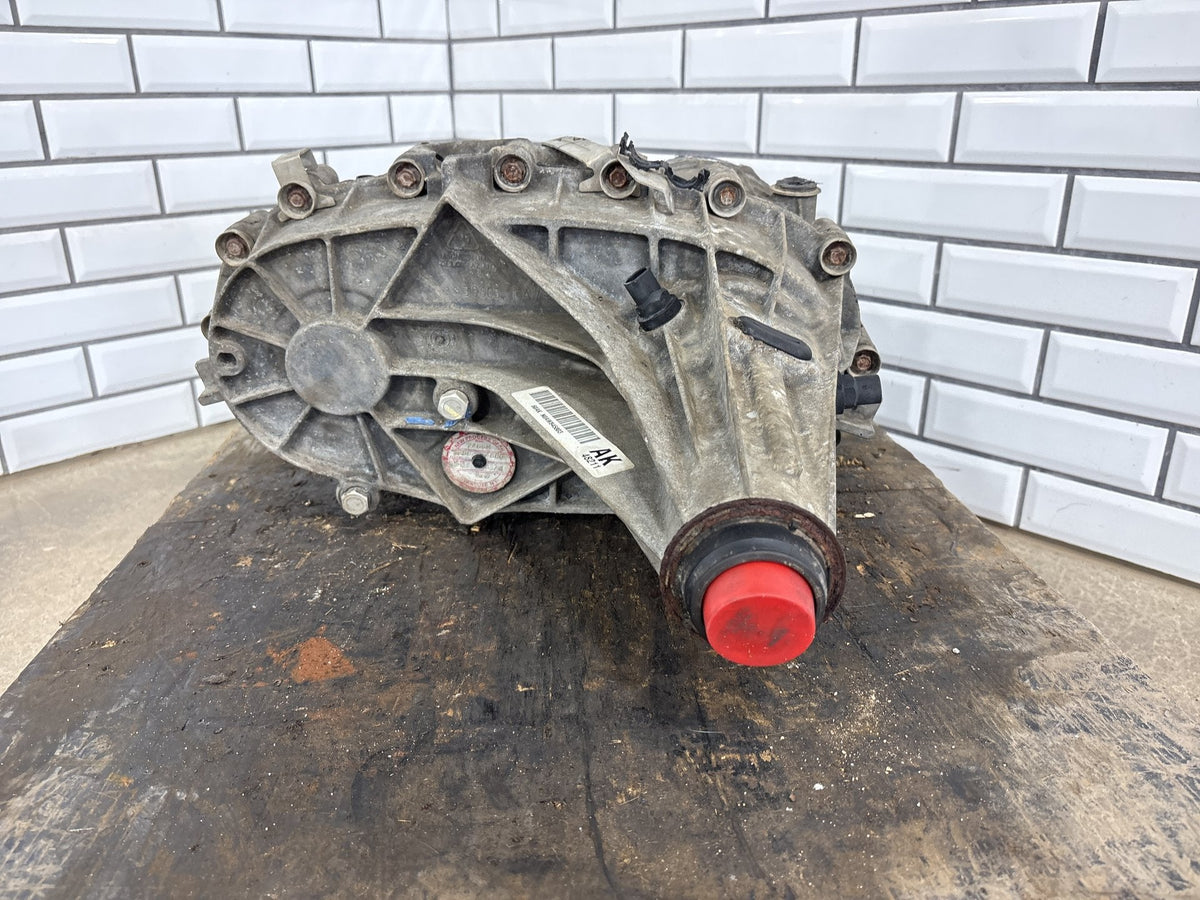 03-07 Chevy Tahoe/Suburban GMT800 4WD Transfer Case 24228420