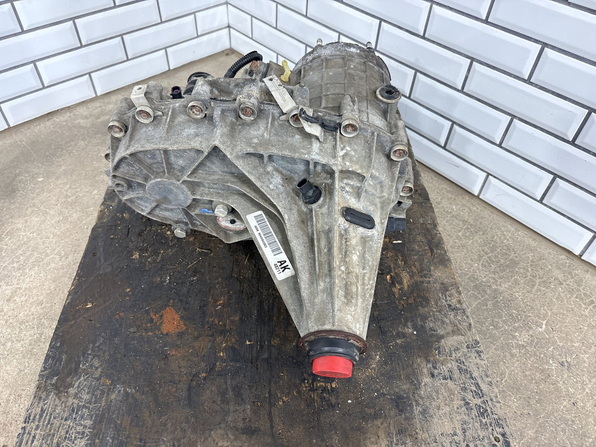 03-07 Chevy Tahoe/Suburban GMT800 4WD Transfer Case 24228420