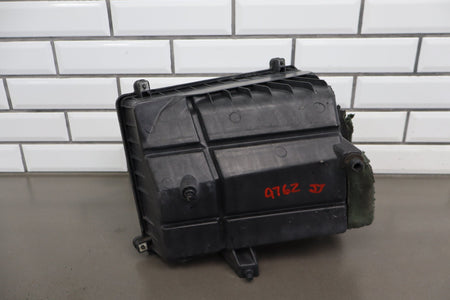 03-07 Chevy Tahoe/Suburban GMT800 5.3 L59 Air Cleaner Box 25873812