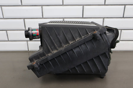03-07 Chevy Tahoe/Suburban GMT800 5.3 L59 Air Cleaner Box 25873812