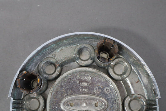 03 - 07 Ford F250 Rear Center Cap Chrome OEM