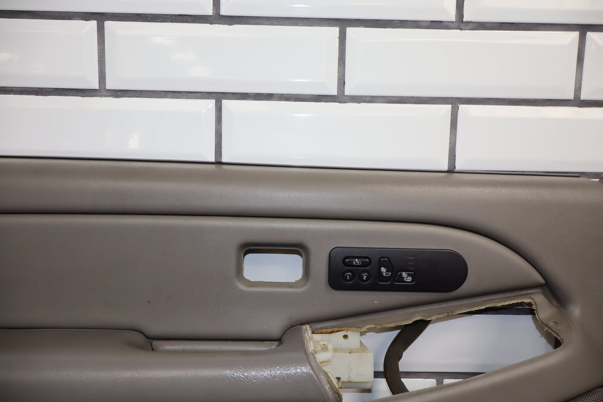 03-07 GMC Sierra Chevy Silverado GMT800 Left Front Door Trim Panel Pewter 92