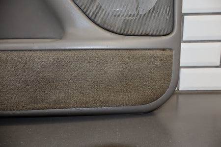 03-07 GMC Sierra Chevy Silverado GMT800 Left Front Door Trim Panel Pewter 92