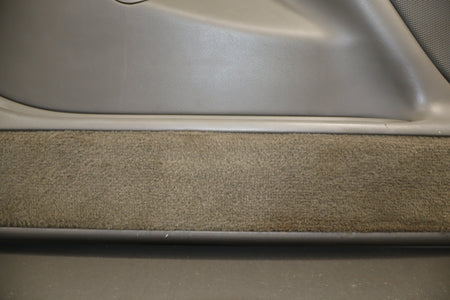 03-07 GMC Sierra Chevy Silverado GMT800 Left Front Door Trim Panel Pewter 92