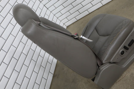 03-07 GMC Sierra/Silverado GMt800 Right Front Seat Leather Pewter 92