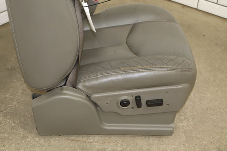03-07 GMC Sierra/Silverado GMt800 Right Front Seat Leather Pewter 92
