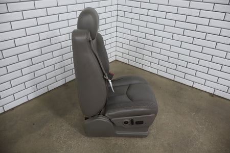 03-07 GMC Sierra/Silverado GMt800 Right Front Seat Leather Pewter 92