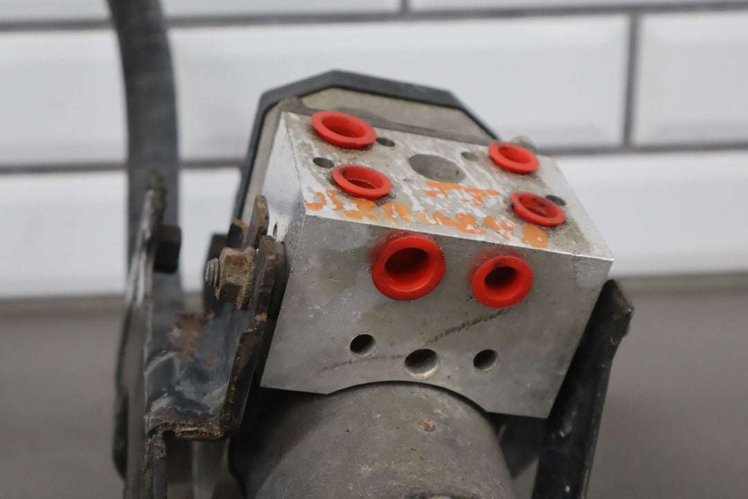 03 - 07 Hummer H2 (4 Wheel ABS) Anti Lock Brake Pump W/Module & Bracket OEM