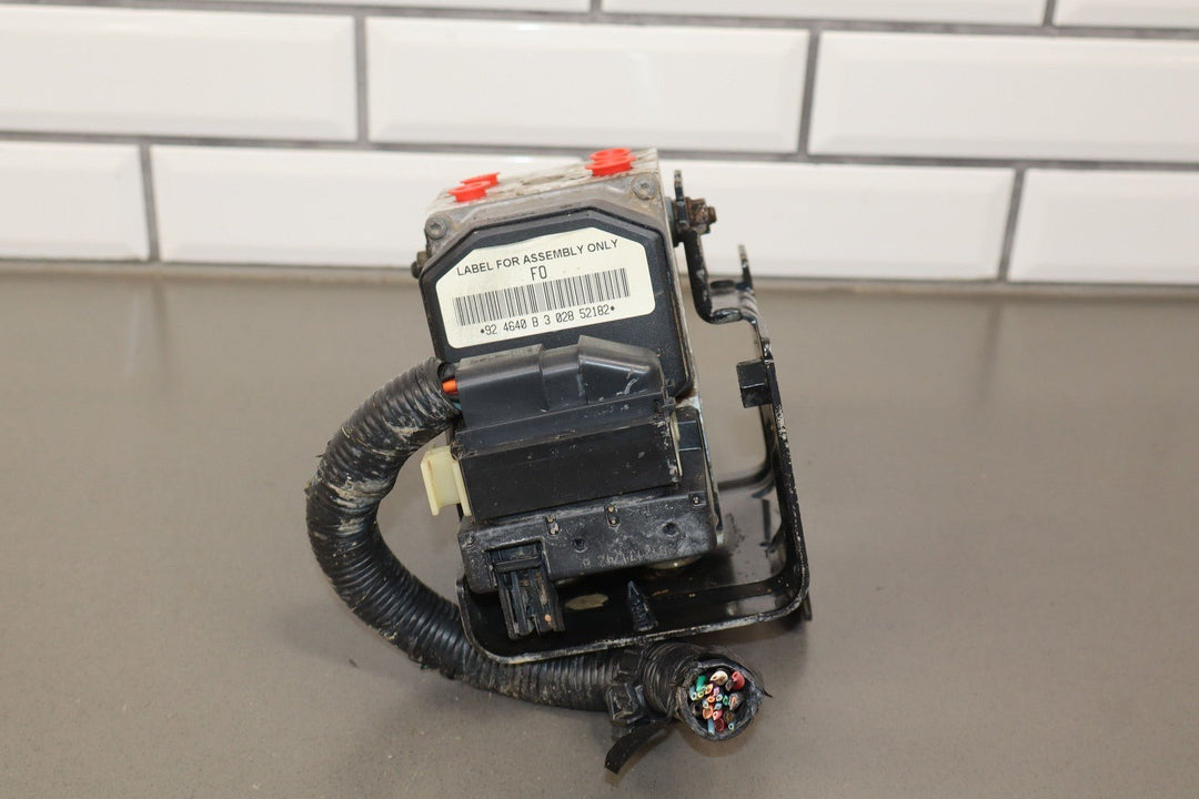03 - 07 Hummer H2 (4 Wheel ABS) Anti Lock Brake Pump W/Module & Bracket OEM