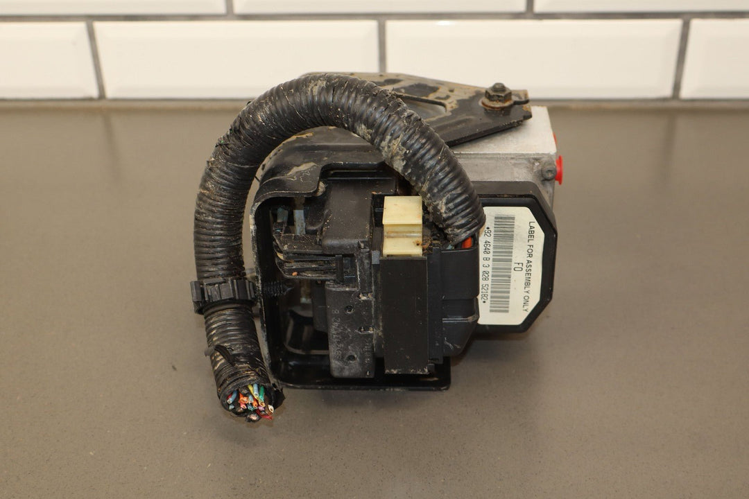 03 - 07 Hummer H2 (4 Wheel ABS) Anti Lock Brake Pump W/Module & Bracket OEM