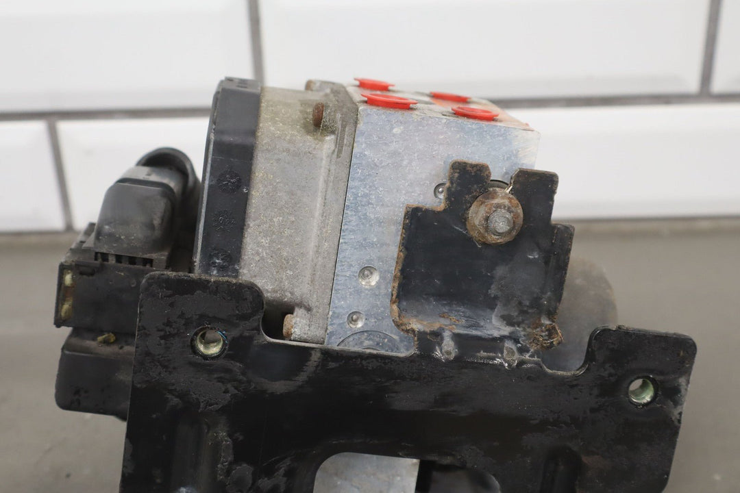 03 - 07 Hummer H2 (4 Wheel ABS) Anti Lock Brake Pump W/Module & Bracket OEM