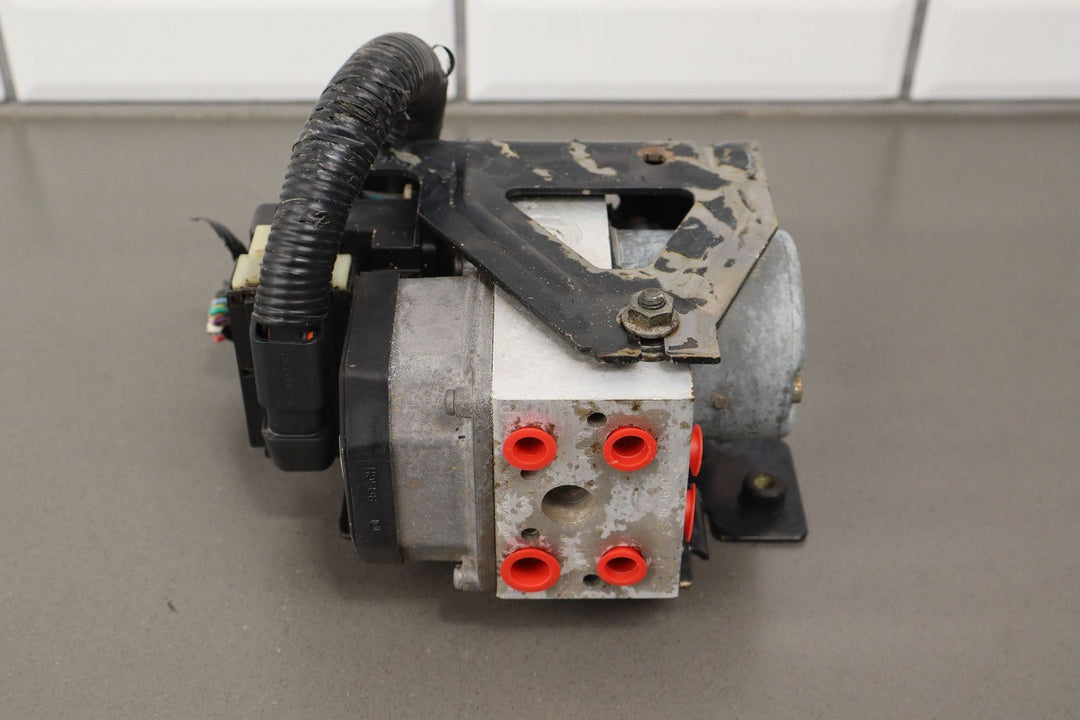 03 - 07 Hummer H2 (4 Wheel ABS) Anti Lock Brake Pump W/Module & Bracket OEM