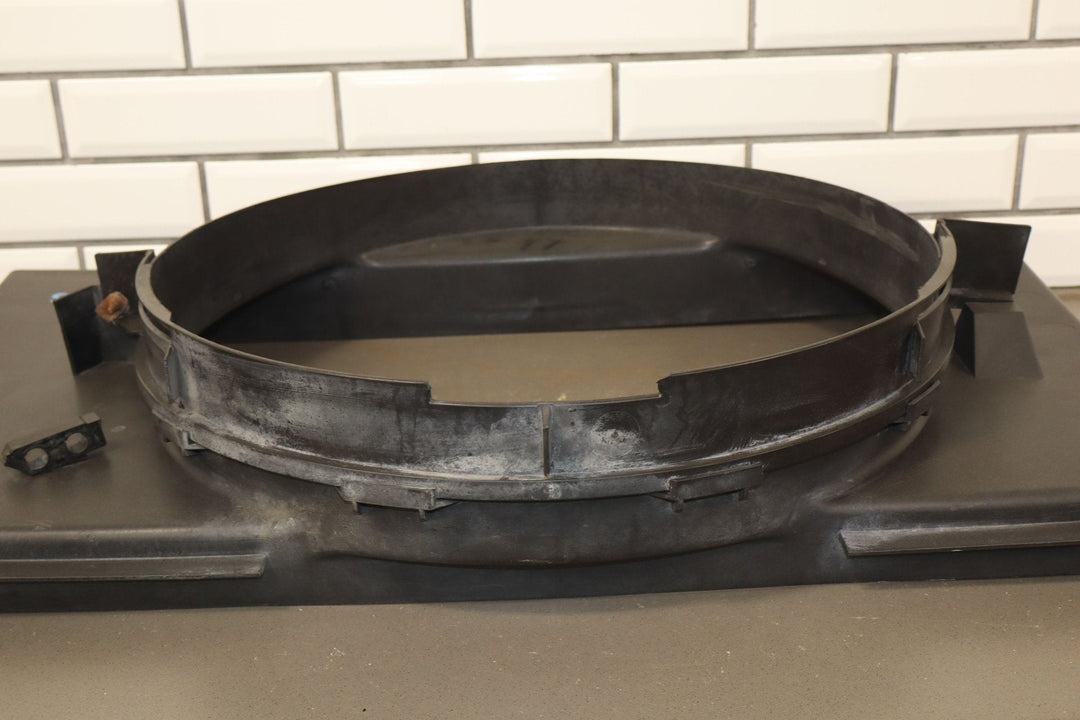 03 - 07 Hummer H2 6.0L V8 LQ4 OEM Fan Shroud