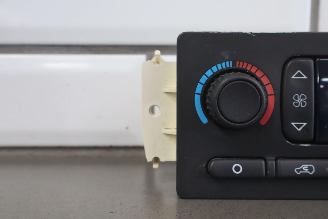 03 - 07 Hummer H2 Auto Climate Temperature Control Panel Switch W/O Bezel