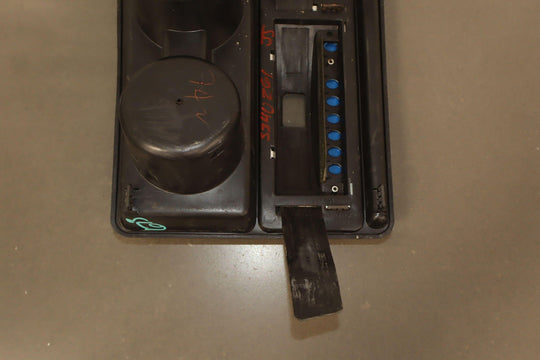 03 - 07 Hummer H2 Center Console Shifter Plate Cupholder Trim Bezel