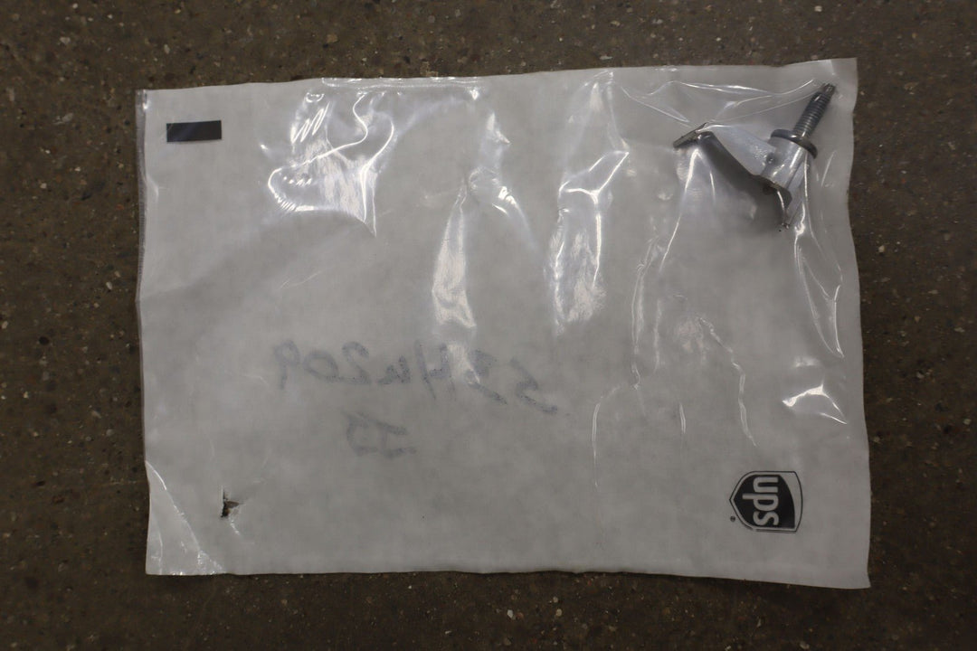 03 - 07 Hummer H2 Chrome Grille Kit OEM Main Grille & Aftermarket Strut Components