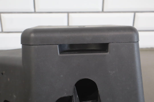 03 - 07 Hummer H2 Engine Underhood Fuse Box W/ Fuses & Relays OEM