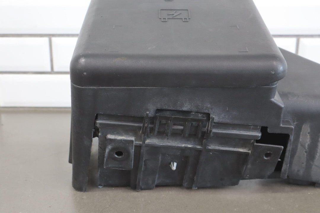 03 - 07 Hummer H2 Engine Underhood Fuse Box W/ Fuses & Relays OEM