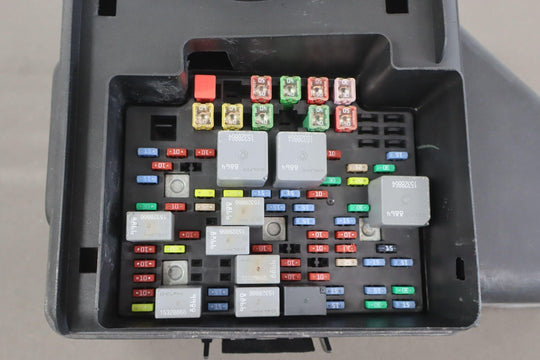 03 - 07 Hummer H2 Engine Underhood Fuse Box W/ Fuses & Relays OEM