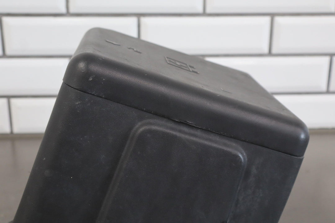 03 - 07 Hummer H2 Engine Underhood Fuse Box W/ Fuses & Relays OEM