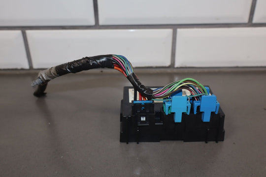 03 - 07 Hummer H2 OEM Transfer Case Control Module W/Pigtail