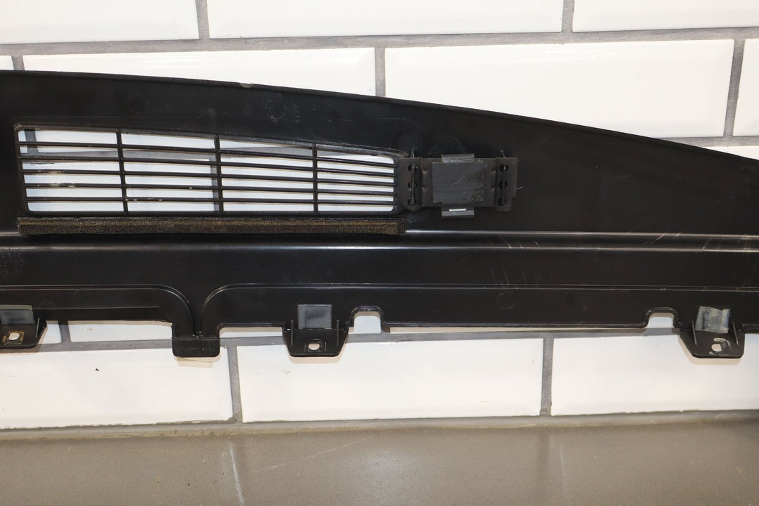 03 - 07 Hummer H2 OEM Upper Dash Cover Pad (Ebony 482) *Repaired*