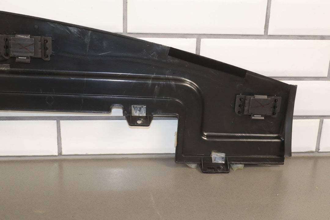 03 - 07 Hummer H2 OEM Upper Dash Cover Pad (Ebony 482) See Description
