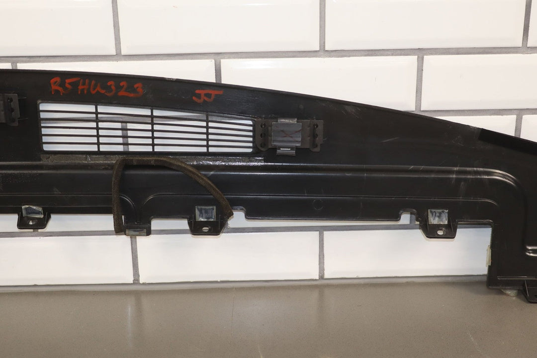 03 - 07 Hummer H2 OEM Upper Dash Cover Pad (Ebony 482) See Description