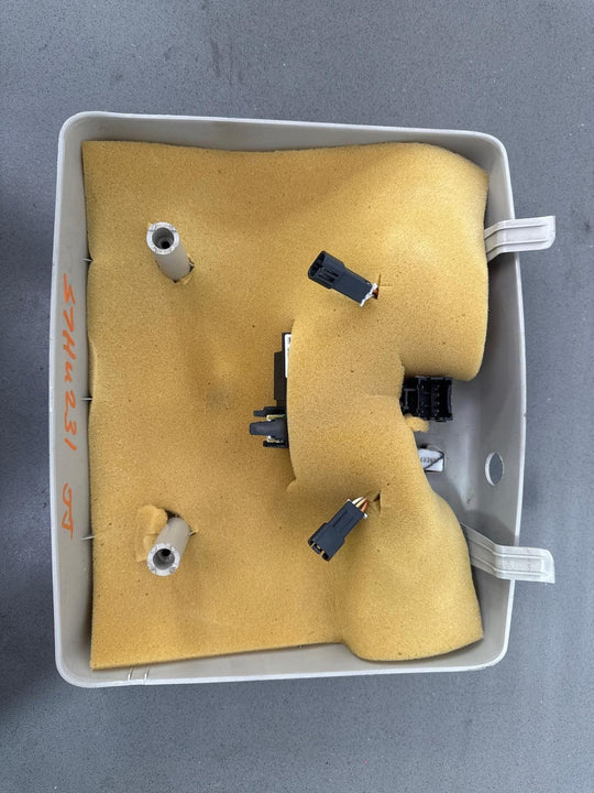 03 - 07 Hummer H2 Overhead Roof Console (Wheat) W/Sunroof Switches