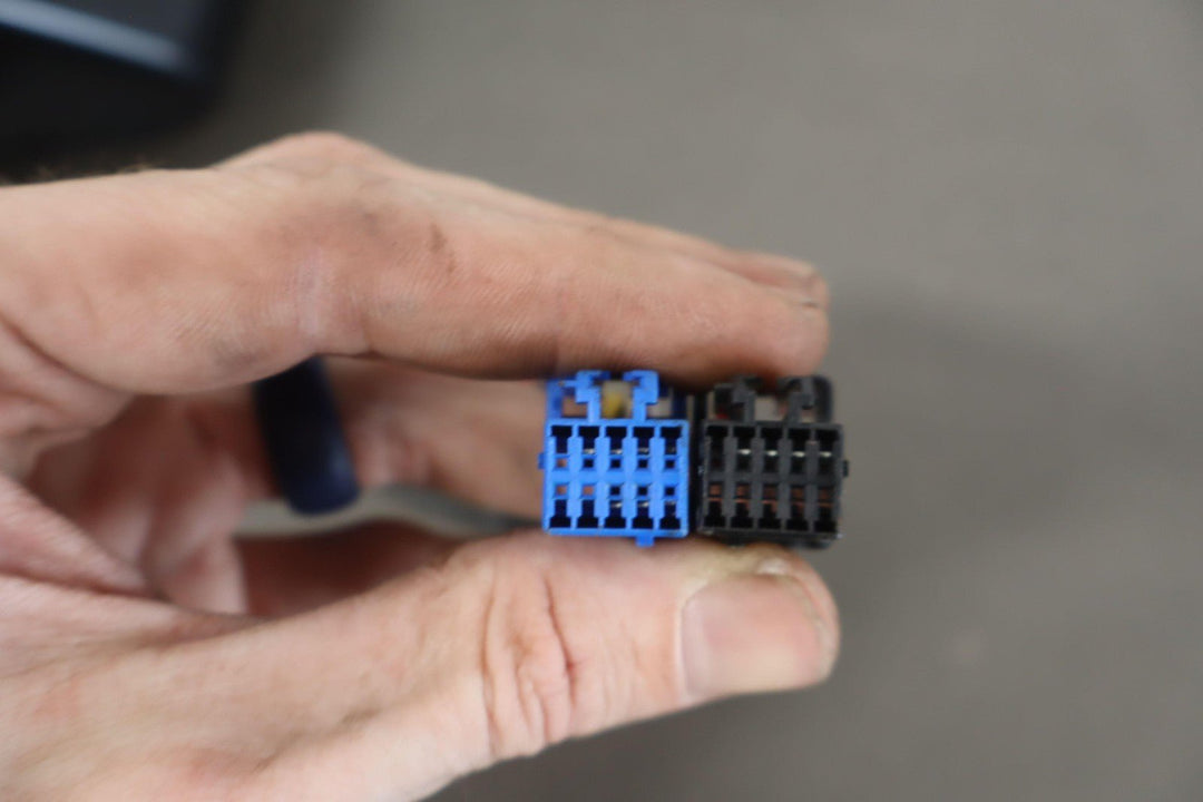 03 - 07 Hummer H2 Right RH Power Door Mirror OPT R13 *Power Fold Inoperable*