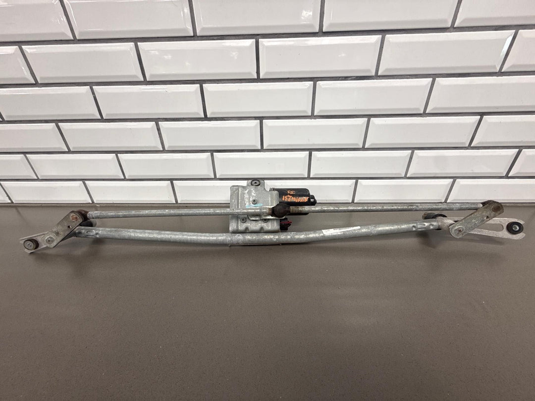 03 - 07 Hummer H2 Windshield Wiper Transmission Linkage W/ Motor