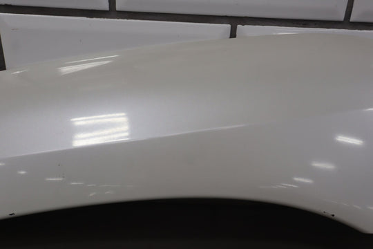 03 - 07 Lexus GX470 Left Driver Rear Quarter Panel Molding Blizzard Pearl (070)
