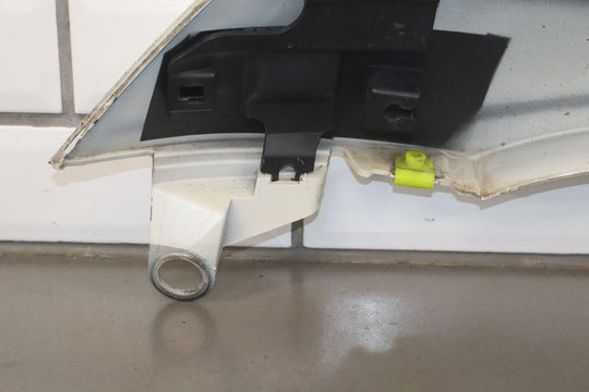 03 - 07 Lexus GX470 Left Driver Rear Quarter Panel Molding Blizzard Pearl (070)
