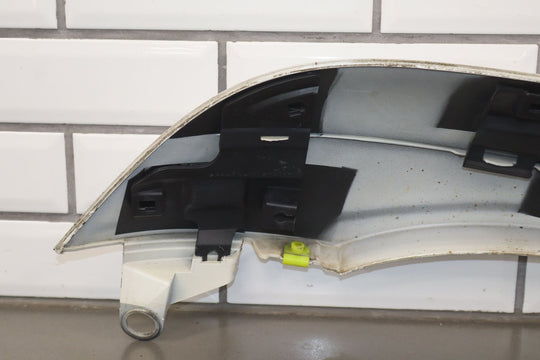 03 - 07 Lexus GX470 Left Driver Rear Quarter Panel Molding Blizzard Pearl (070)