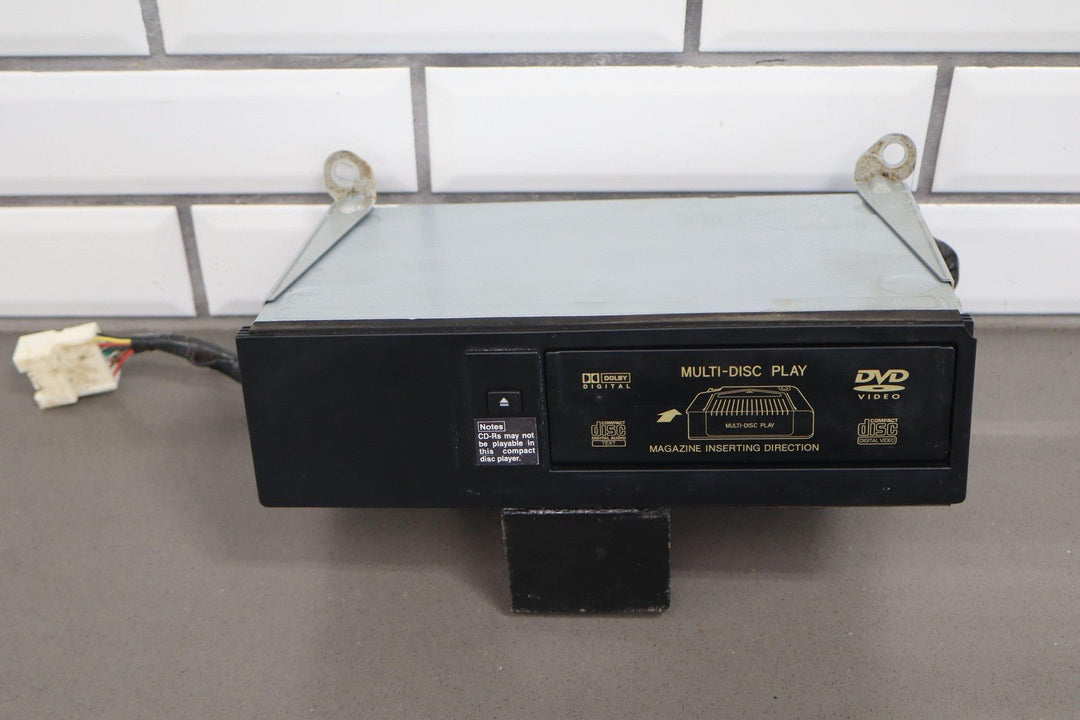 03 - 07 Lexus LX470 / LandCruiser 6 - Disc CD Changer W/Magazine *Door Off - Track*