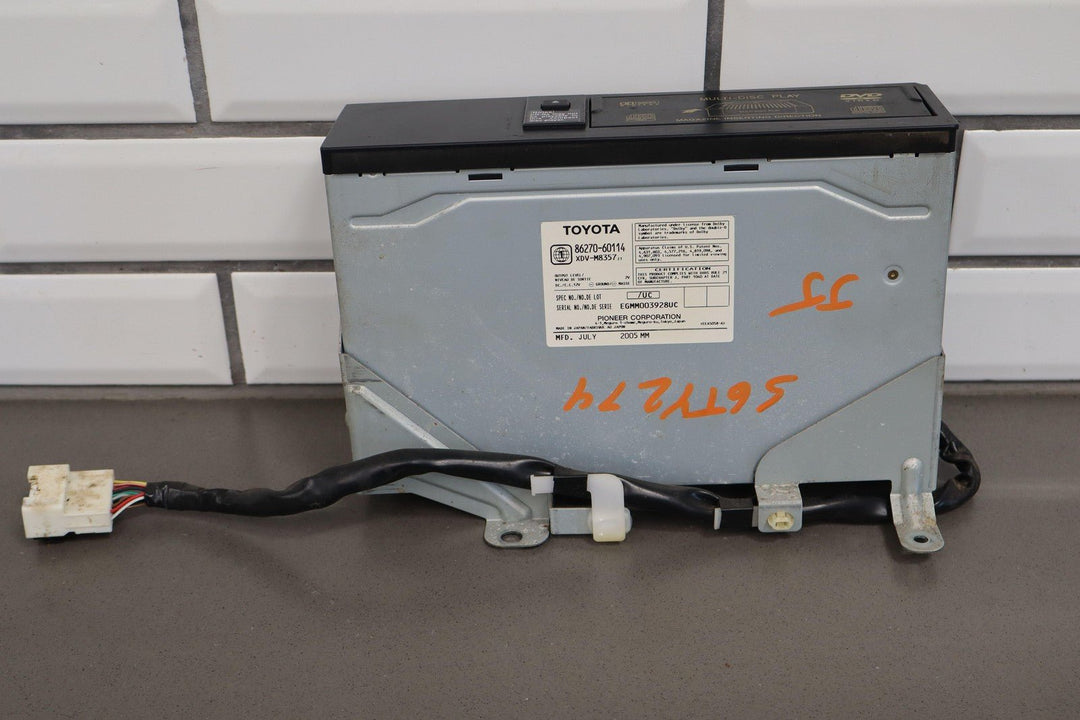 03 - 07 Lexus LX470 / LandCruiser 6 - Disc CD Changer W/Magazine *Door Off - Track*