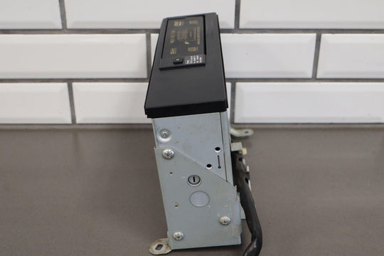 03 - 07 Lexus LX470 / LandCruiser 6 - Disc CD Changer W/Magazine *Door Off - Track*