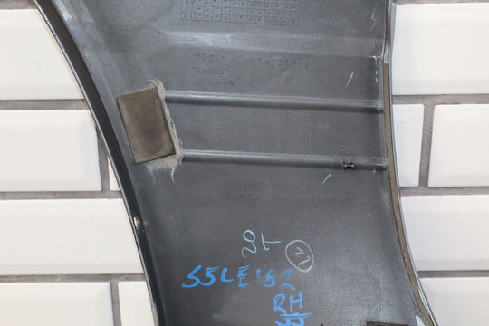 03 - 07 Lexus LX470 Right Passenger Front Fender Molding Trim *Blue Vapor 8P6*