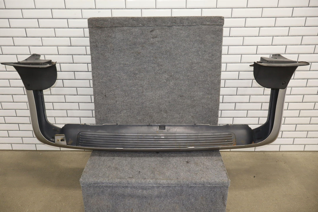 03 - 07 Toyota Land Cruiser LX470 Rear Bumper W/Reflectors *Missing Lower Tabs*