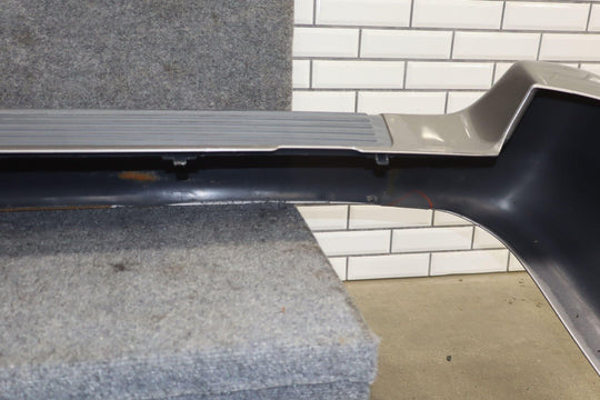 03 - 07 Toyota Land Cruiser LX470 Rear Bumper W/Reflectors *Missing Lower Tabs*