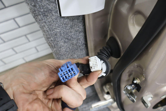 03 - 07 Toyota Land Cruiser Right Passenger Rear Door Shell